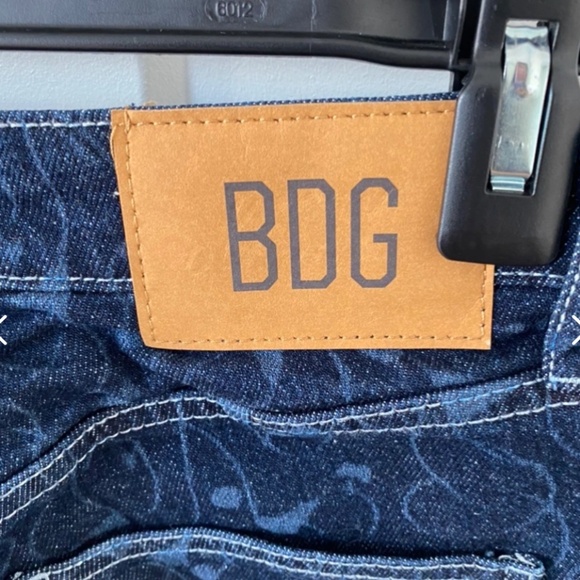 Urban Outfitters BDG Low Rise Flare Jeans - Size 24 - Picture 7 of 12